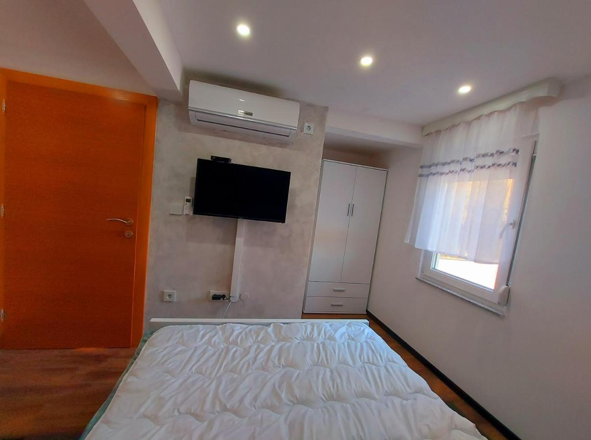 Apartments Marshal Bosanska Krupa Exterior foto